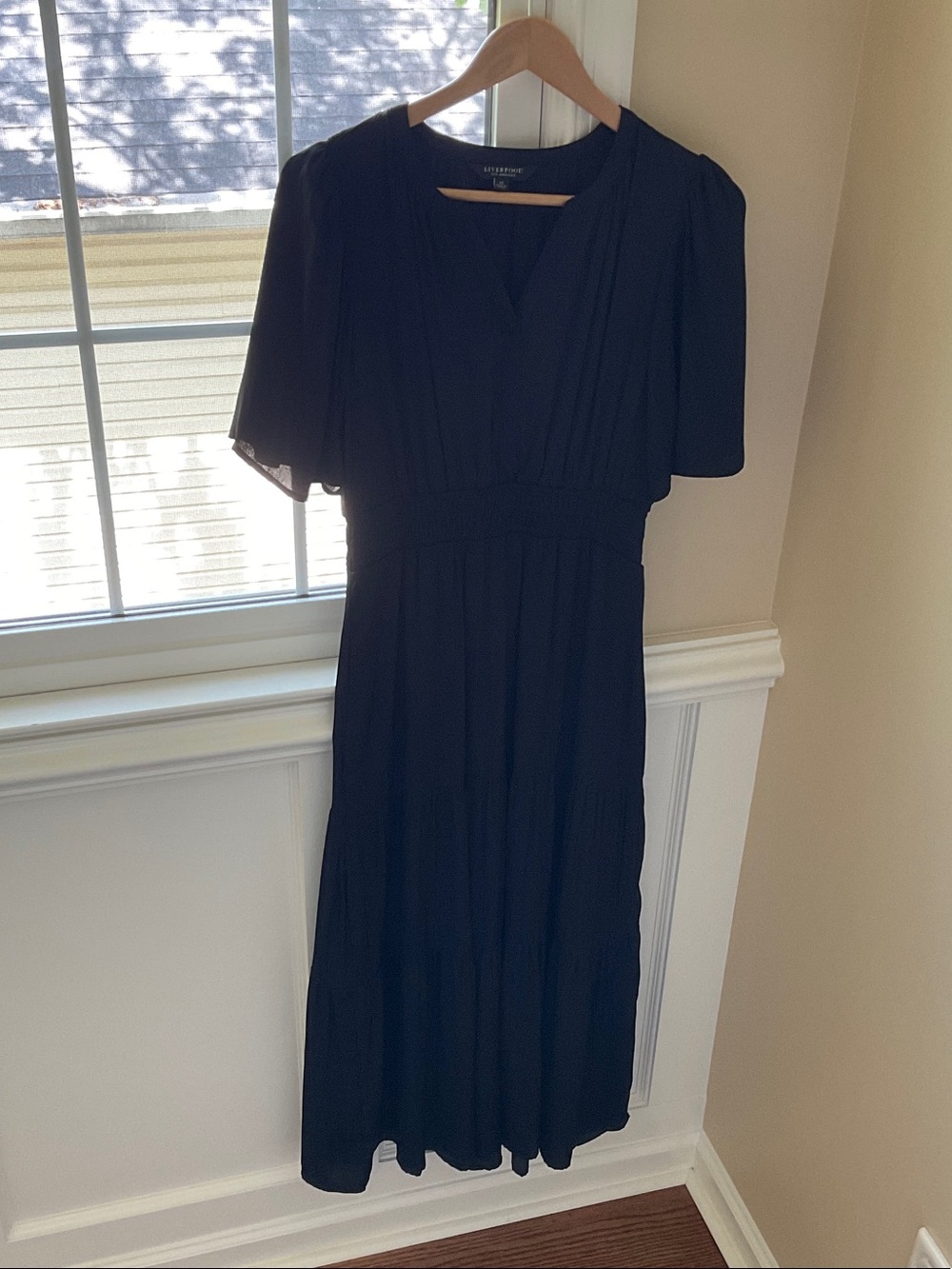 Liverpool Black Flutter-Sleeve Maxi Dress
